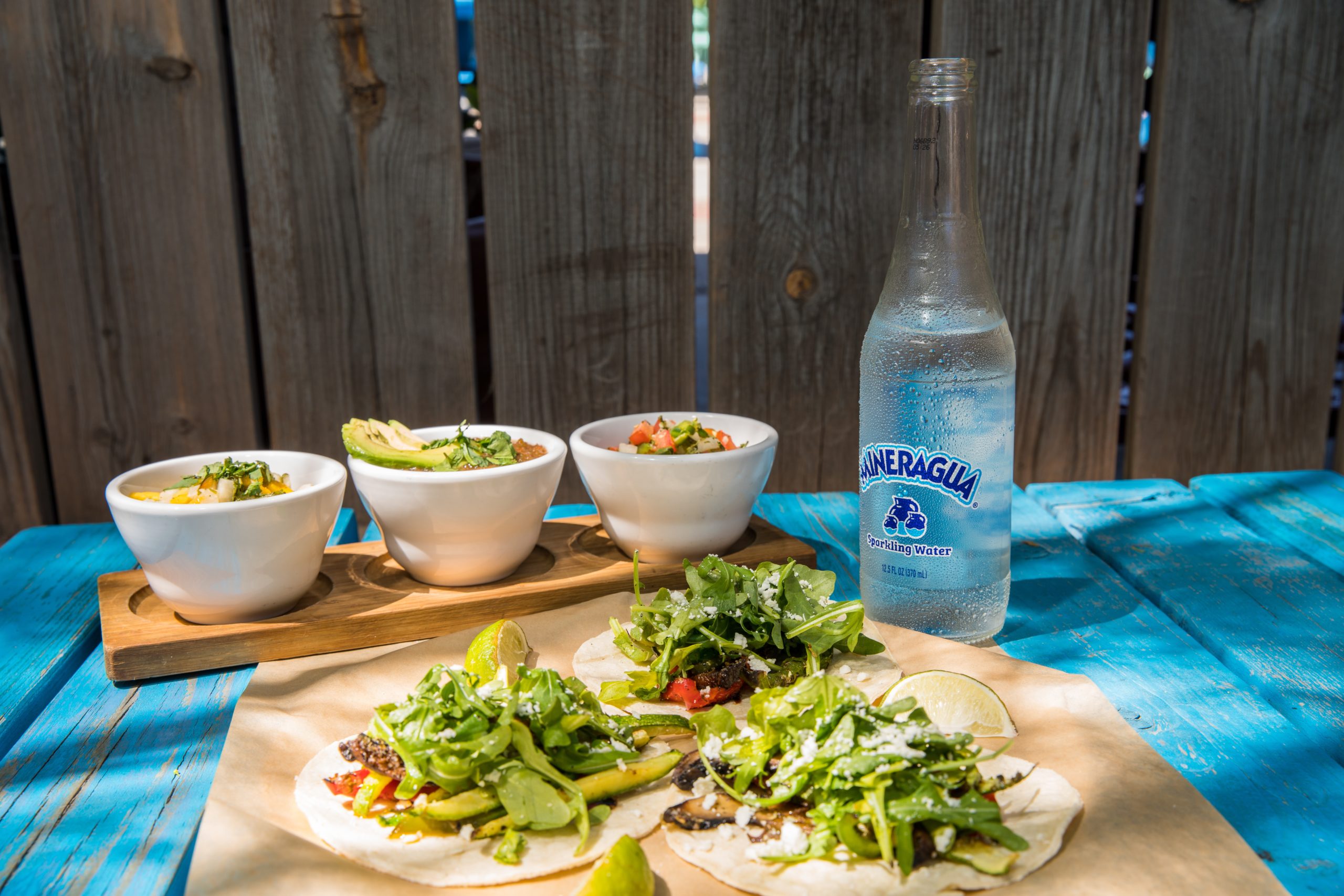 mineragua-sparkling-water-BeRUyrUpzp0-unsplash